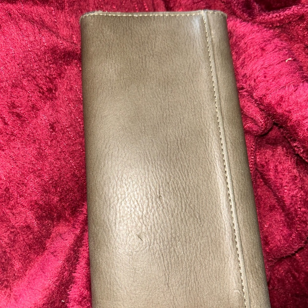 Target Olive Green Wallet - Picture 3 of 6
